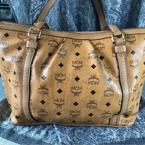 MCM Visetos Shoulder Bag in Cognac EUC - Picture 3 of 14